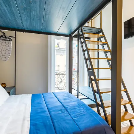 Station & Apartment *