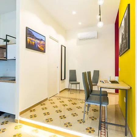Apartment Station & *